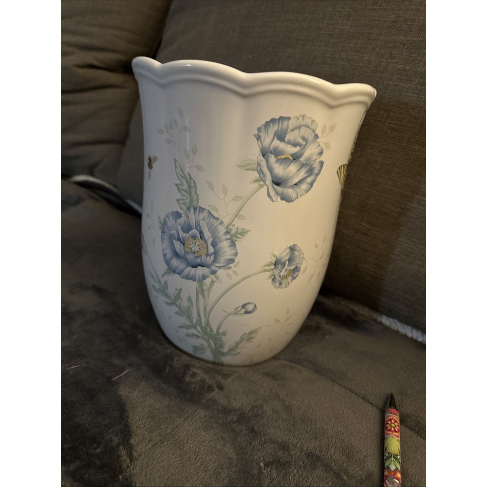 LENOX 10" Butterfly Meadow Porcelain Waste Basket Discontinued Louise Le Luyer